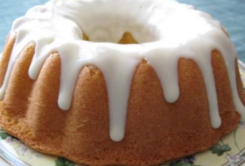 Norveç home-style Recipes Beyaz Çikolata Soslu Kek Tarifi