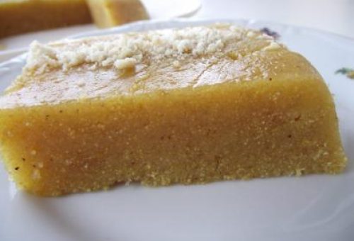 Sürmene Usulü Tatlı Mısır Unu Helvası Tarifi